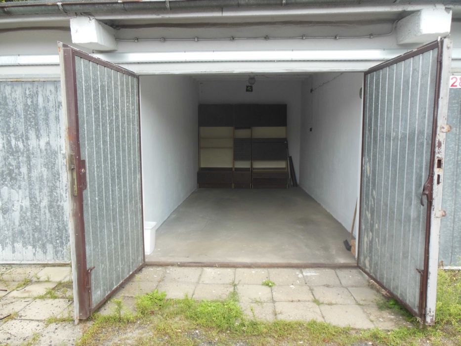 Sprzedam garaż os. Lecha, ul. Wiatraczna