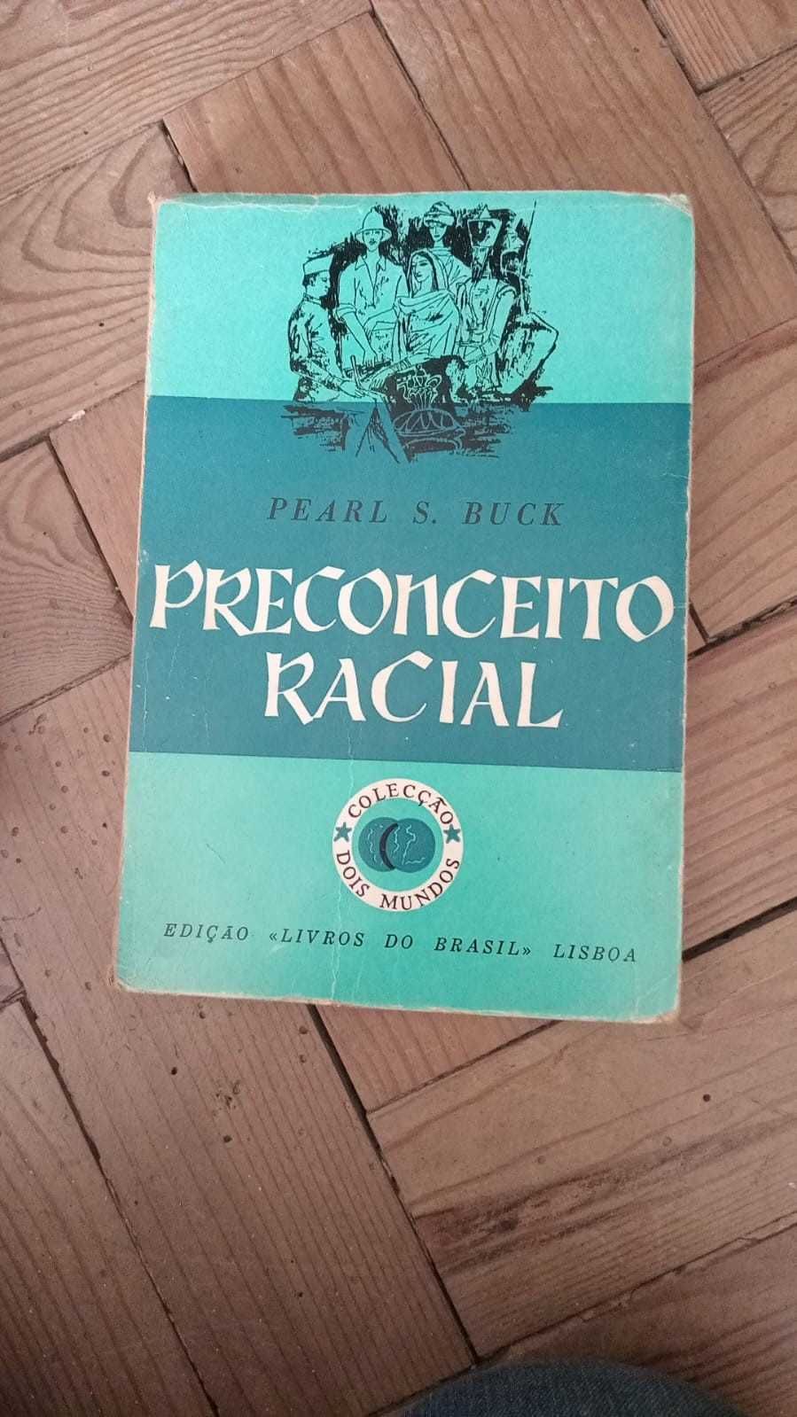 Livros  de Richard Bach, Pearl Buck e Carl Sagan a 5 euros cada um.