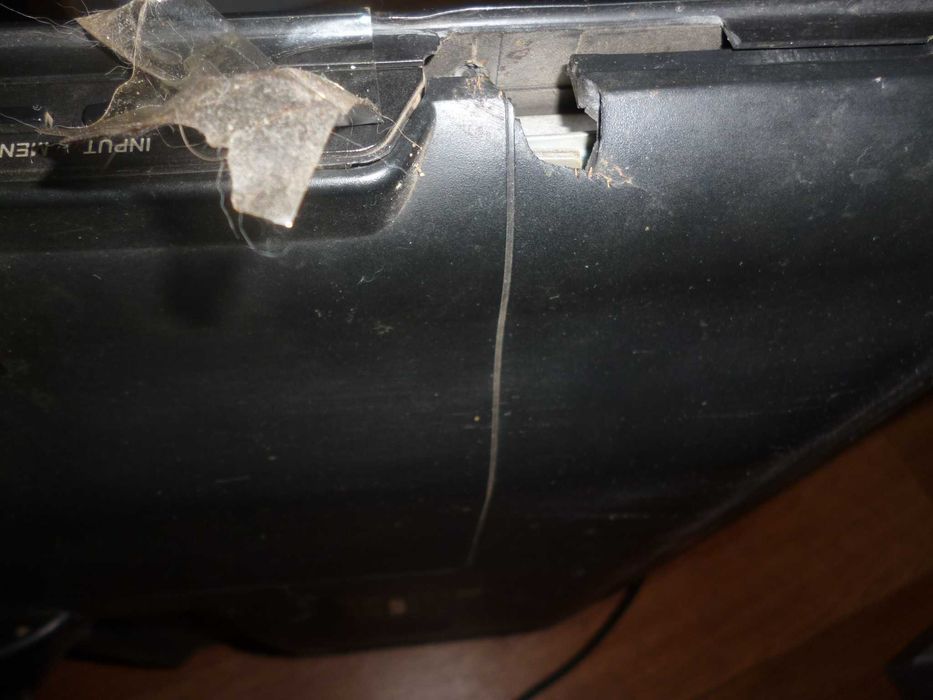 Телевизор DEX LE 2280 неисправен на запчасти