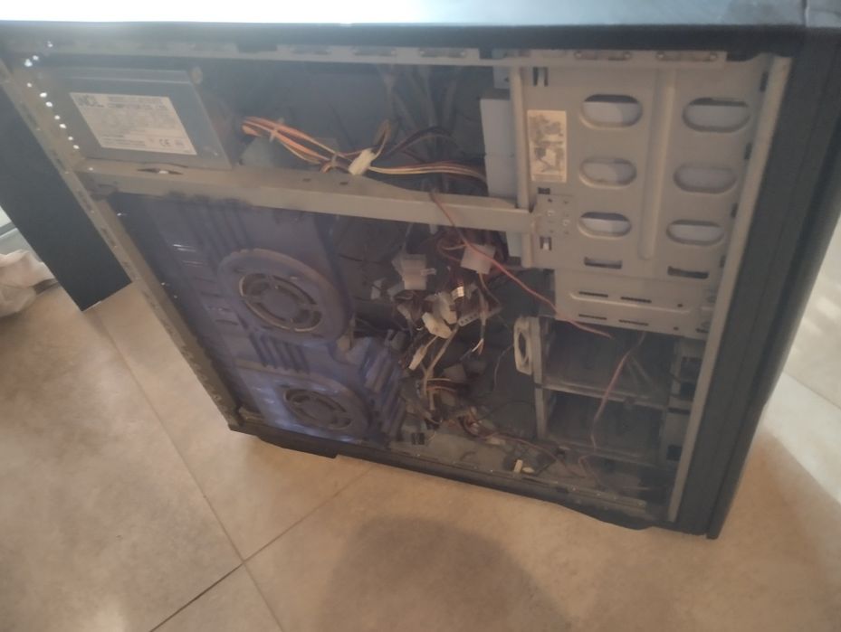 Caixa ATX Termaltake para Servidor/PC