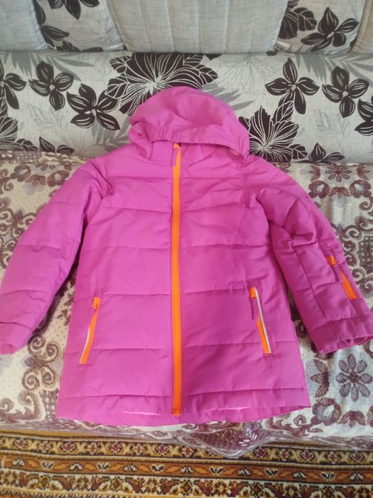Курточки і комбінезони для дівчинки