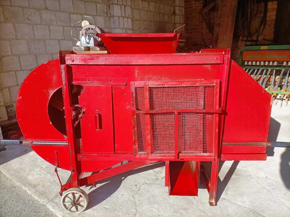 Wialnia fabryczna do czyszczenia zboża M305/2 z silnikiem młynek sita