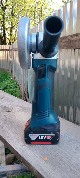 Оригінальна Болгарка Bosch з батареєю 5Аг