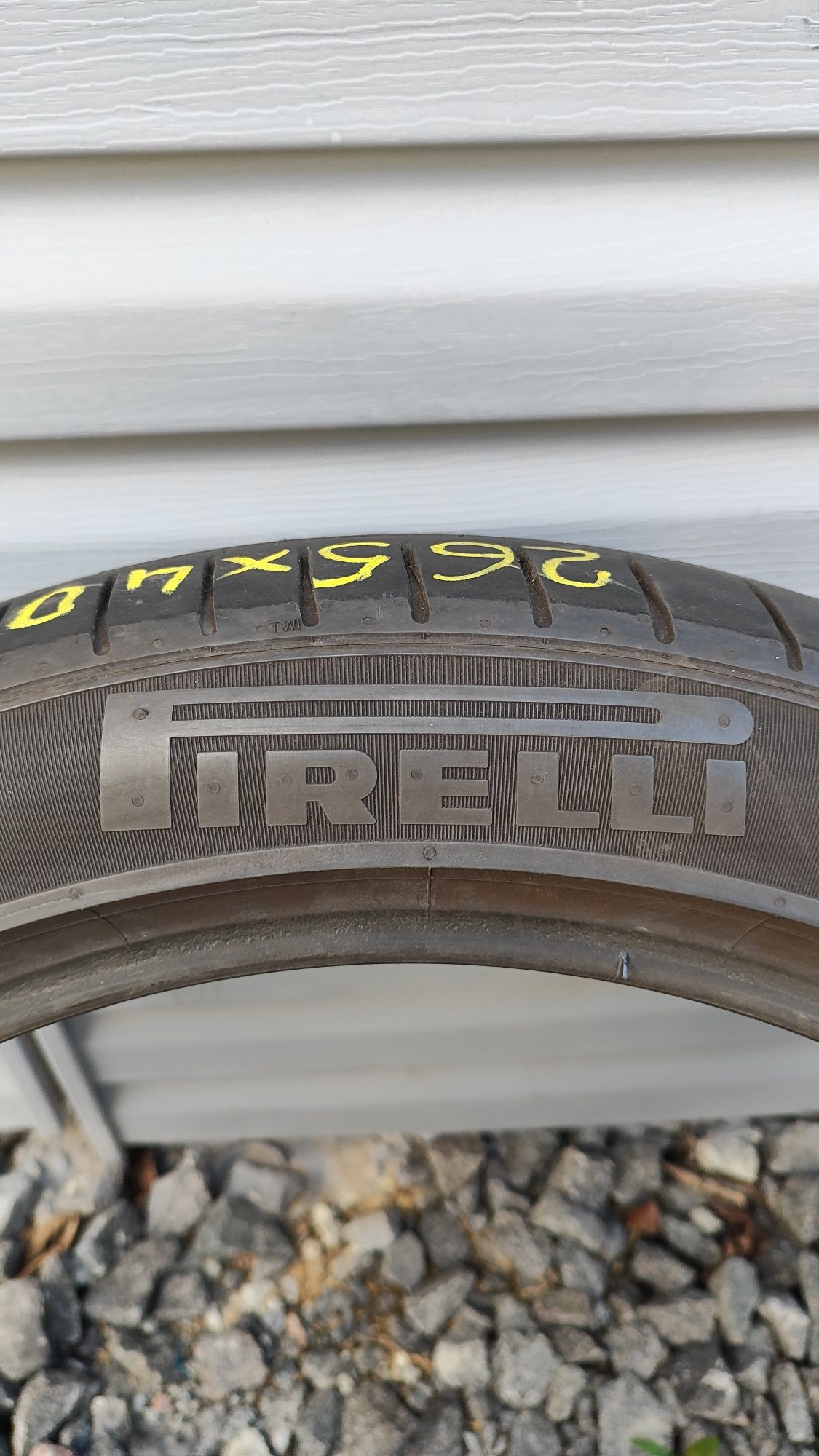 Шини Pirelli літні 265/40 R20