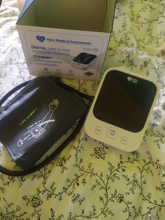 Ciśnieniomierz cyfrowy naramienny