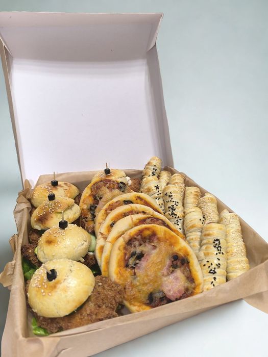 Box sylwestrowy zestaw przekąsek na imprezę sylwester Kępno Wrocław