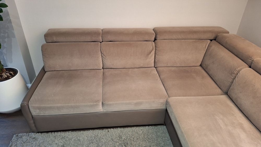 Narożnik funkcja spania.