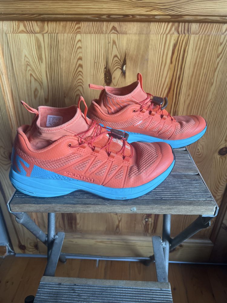Sprzedam buty firmy Salomon rozmiar 38.2/3 wkladka 25.0 cm