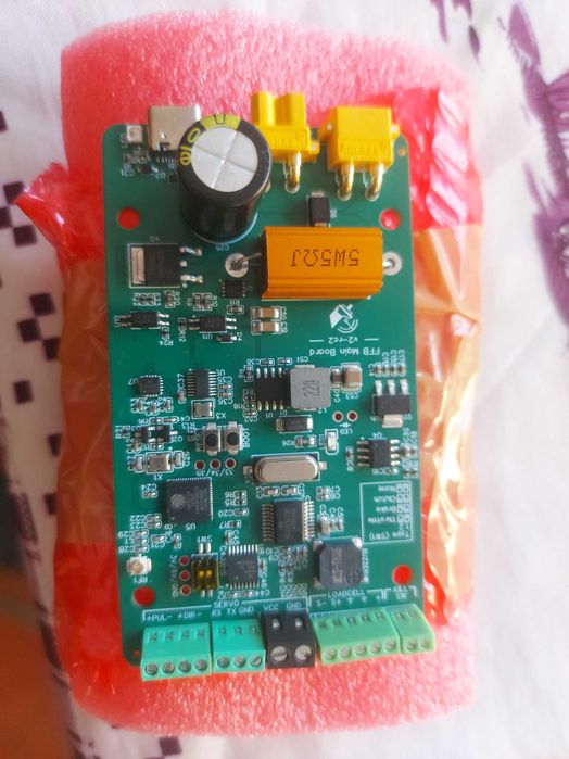 Pcb Gil Philbert V2 com alguns extras