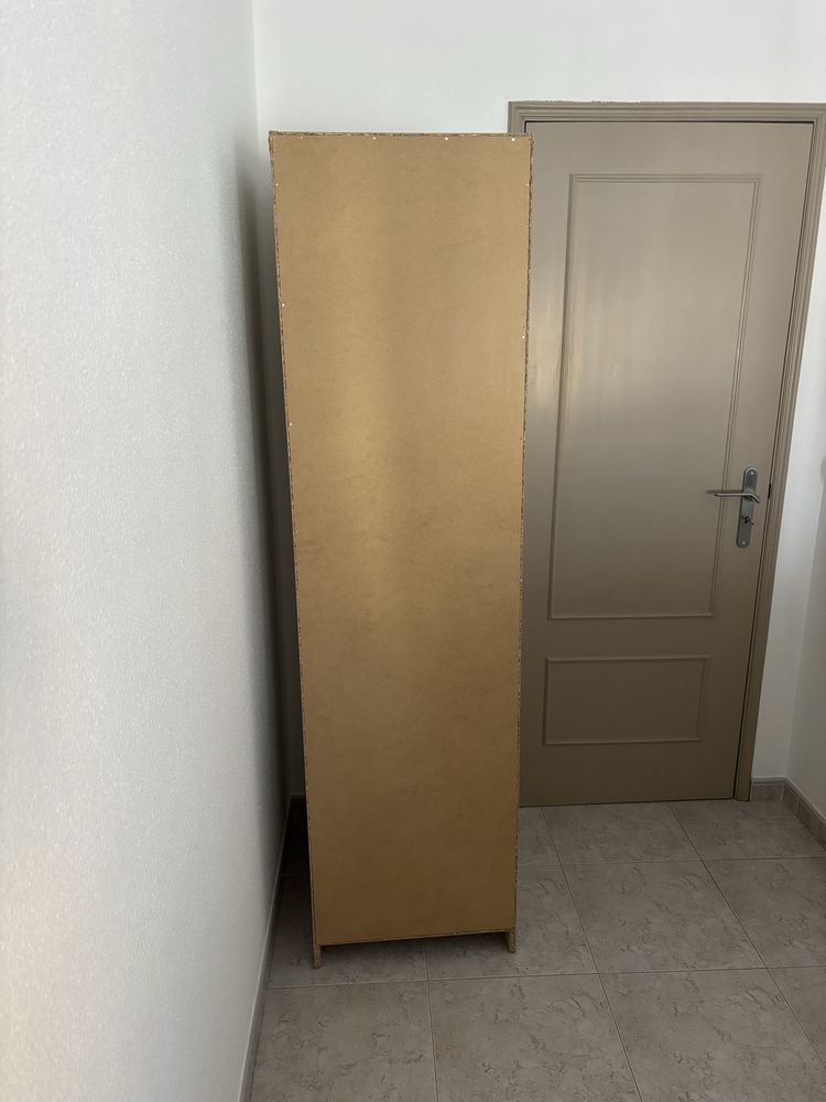 Roupeiro bege IKEA