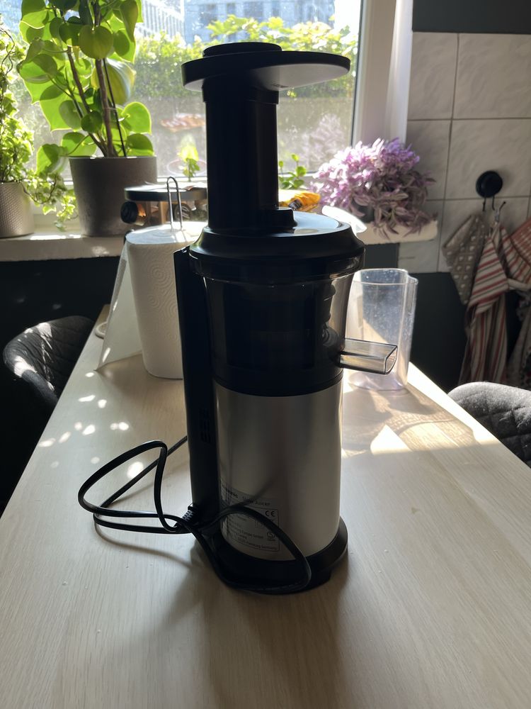 Wyciskarka wolnoobrotowa Panasonic ML-J500