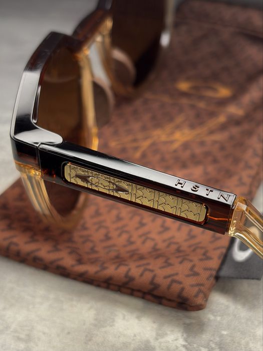 Oakley Okulary HSTN M x Kylian Mbappé Dark Amber Light Curry / Prizm