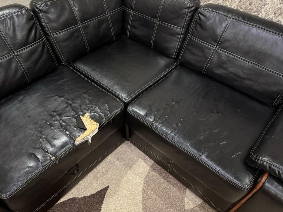 Продам диван під реставрацію