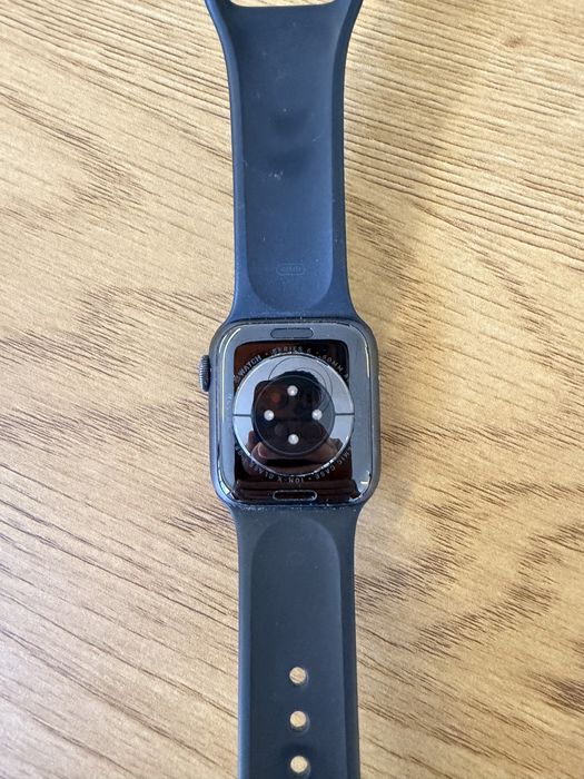 Apple Watch Series 6 40mm em bom estado