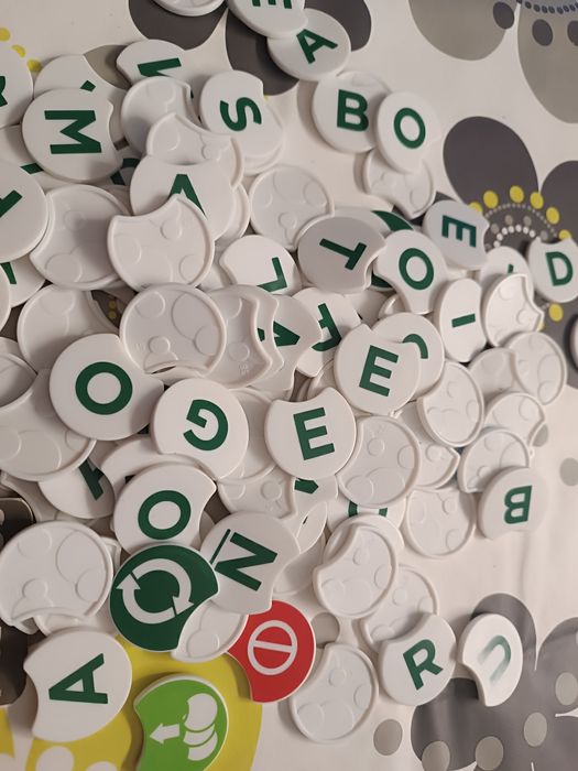 Scrabble ZigZag como novo