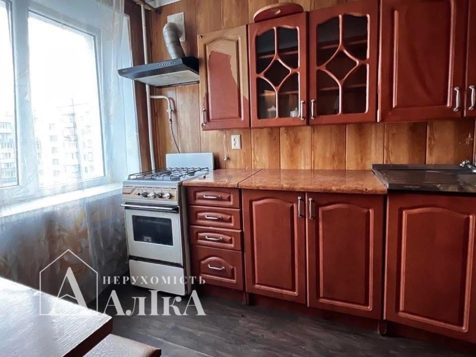 Продам 1-кімнатну квартиру в центрі міста!