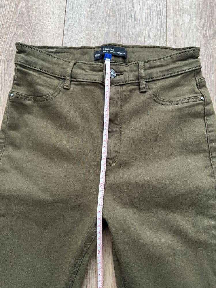 Spodnie z wysokim stanem khaki M