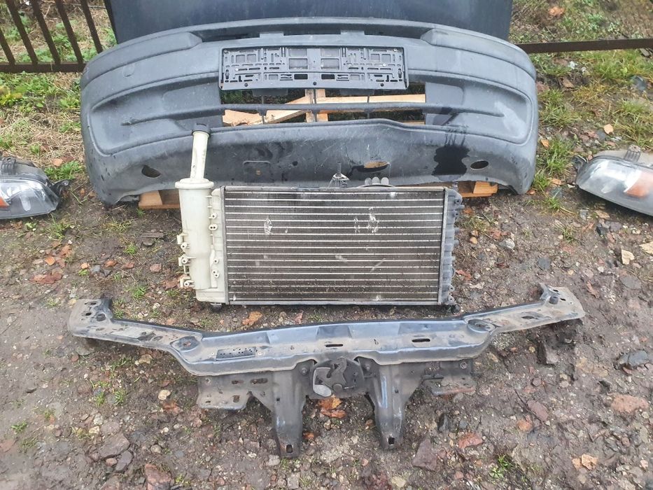 Fiat Punto II benzyna chlodnica zderzak maska lampa reflektor pas