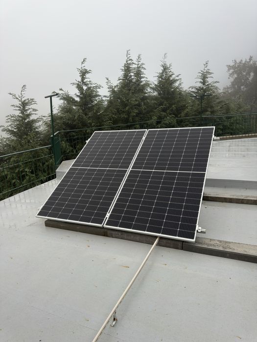 3 paineis solares e inversor como novos