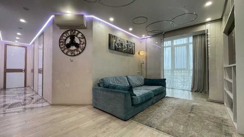 Продам 4к квартиру в ЖК "Атлант" на А. Поля (низ)