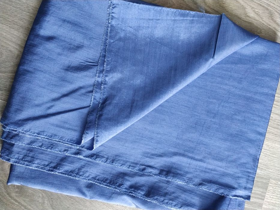 Продам два отреза плащевки.