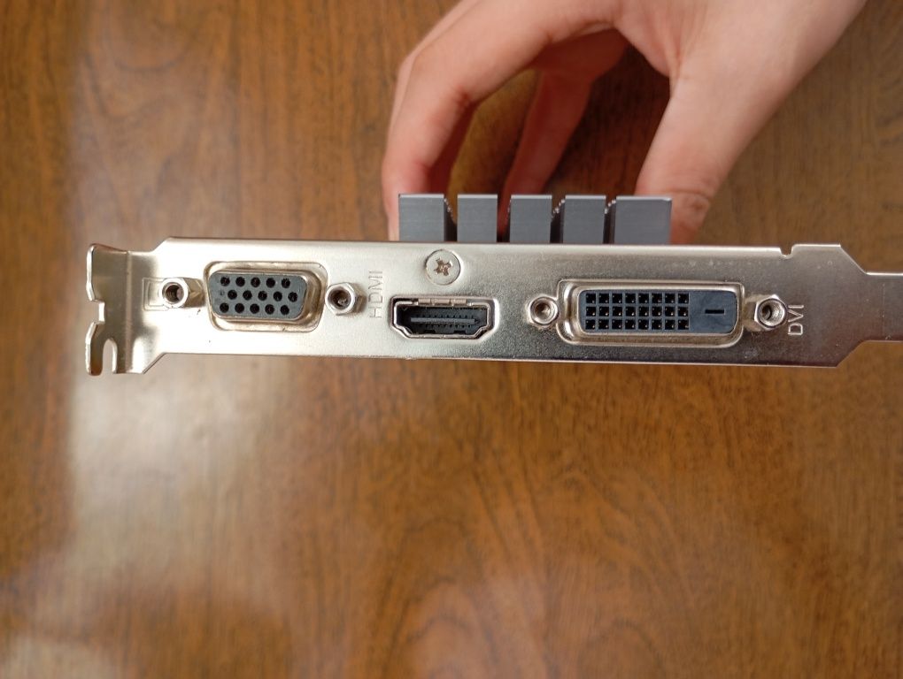 Відеокарта GT730 2gb ddr3