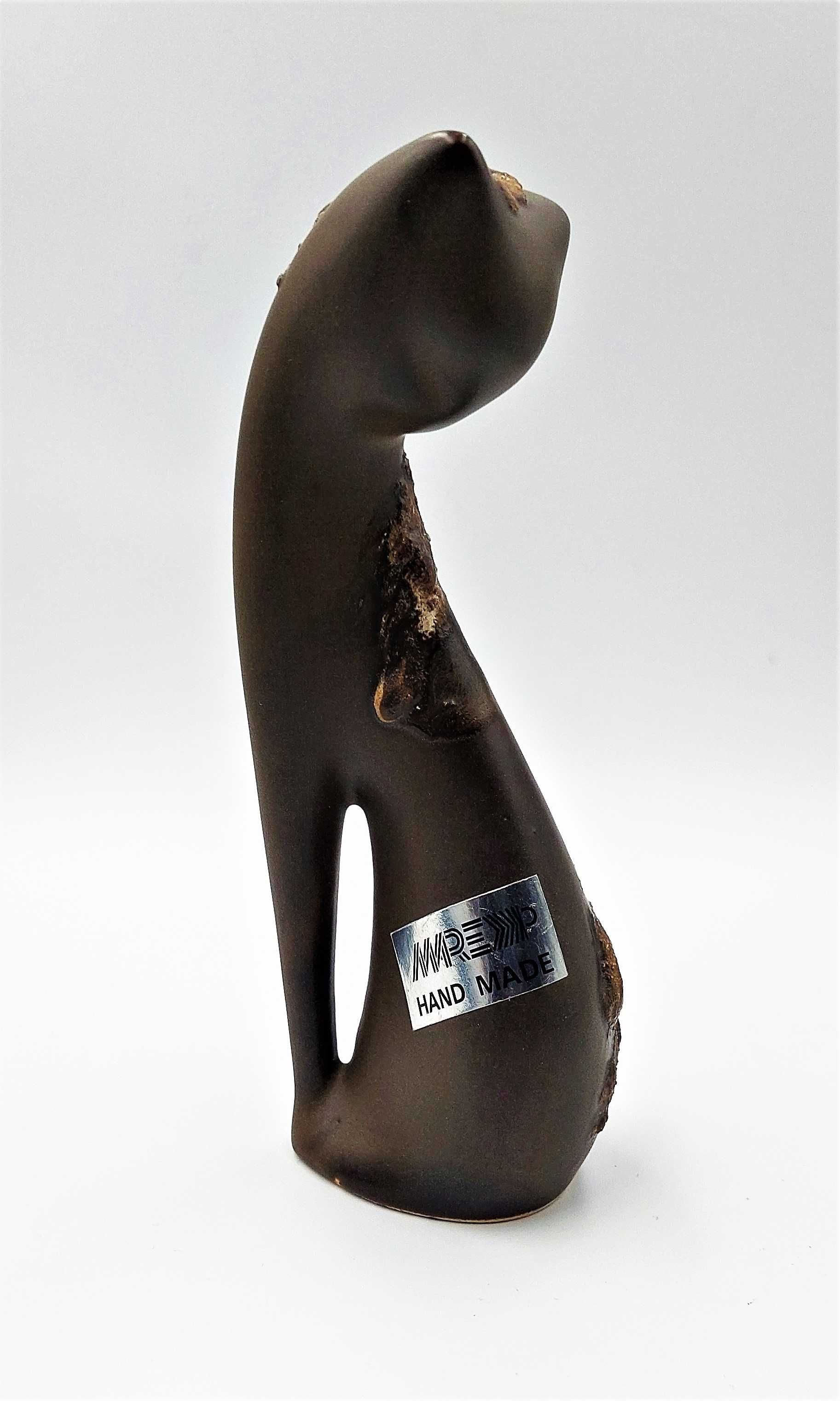 Ceramiczna figurka siedzącego kota w stylu NEW LOOK