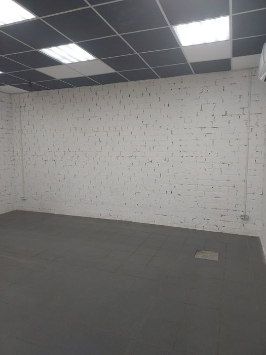 Продам нежитлове приміщення магазин