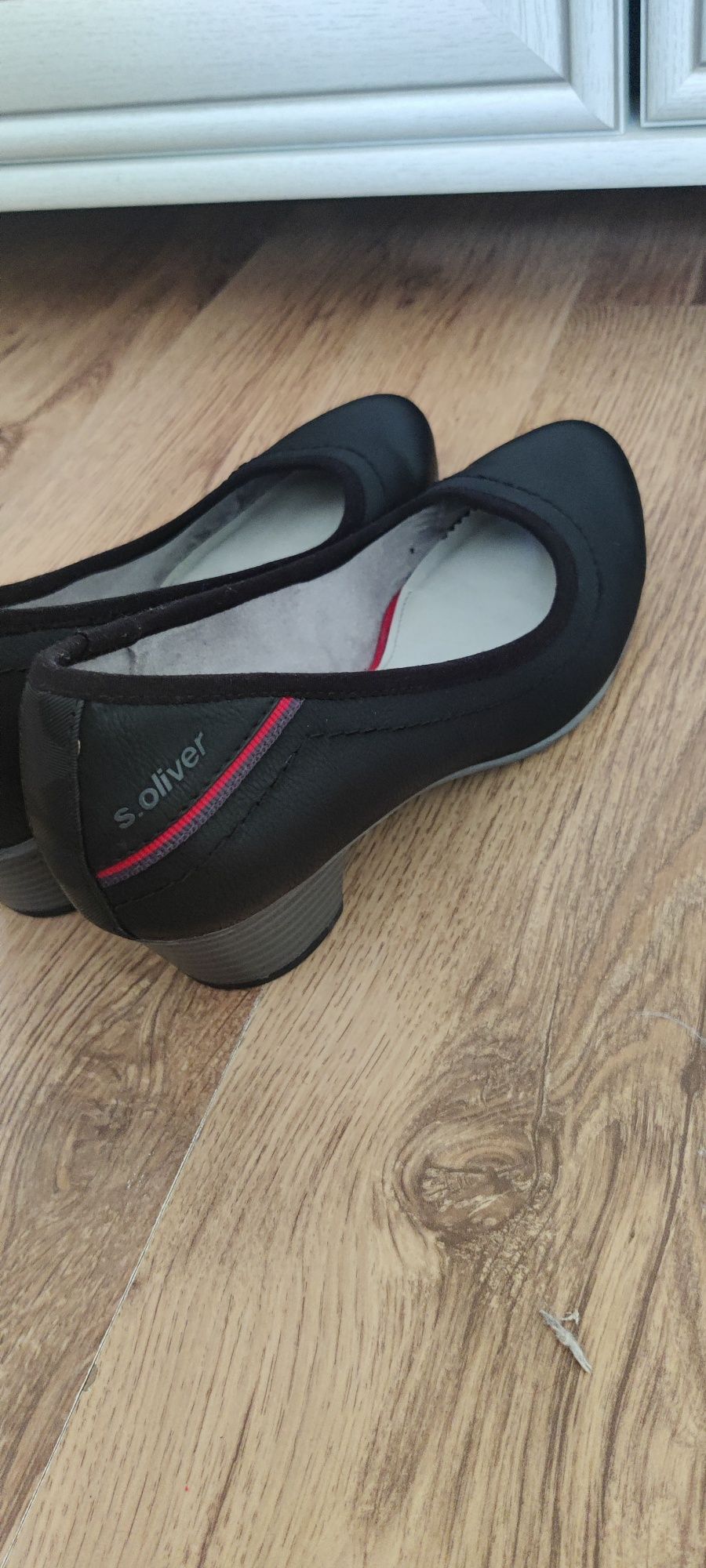 Buty czółenka damskie s.Oliver 39