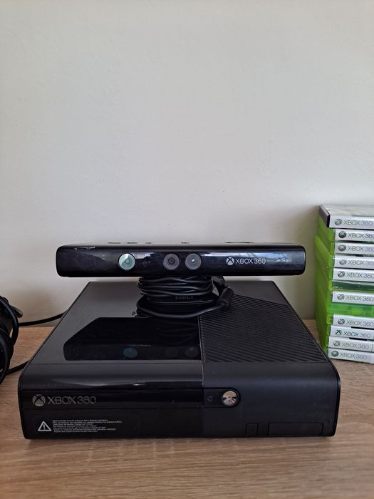 Konsola XBOX 360 Kinect +Gry Pad