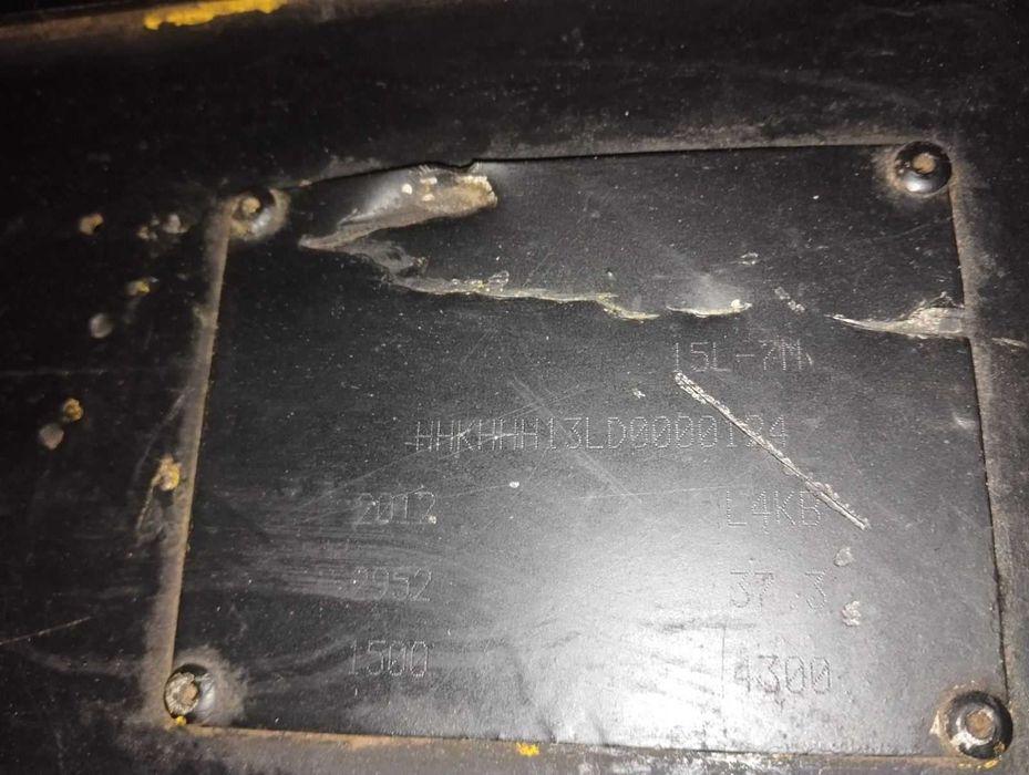 Продається заводський газовий навантажувач Hyundai 15L-4M (2012 р.в.).