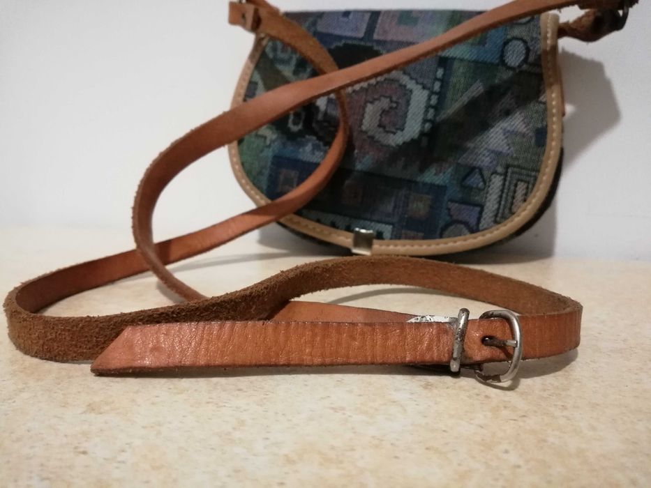 Mini torebka materiałowa z elementami skórzanymi