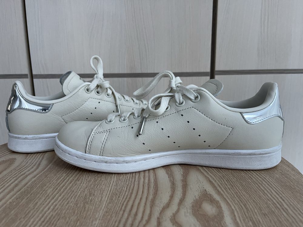 Adidas  Stan Smith sneakersy damskie r.39 1/3