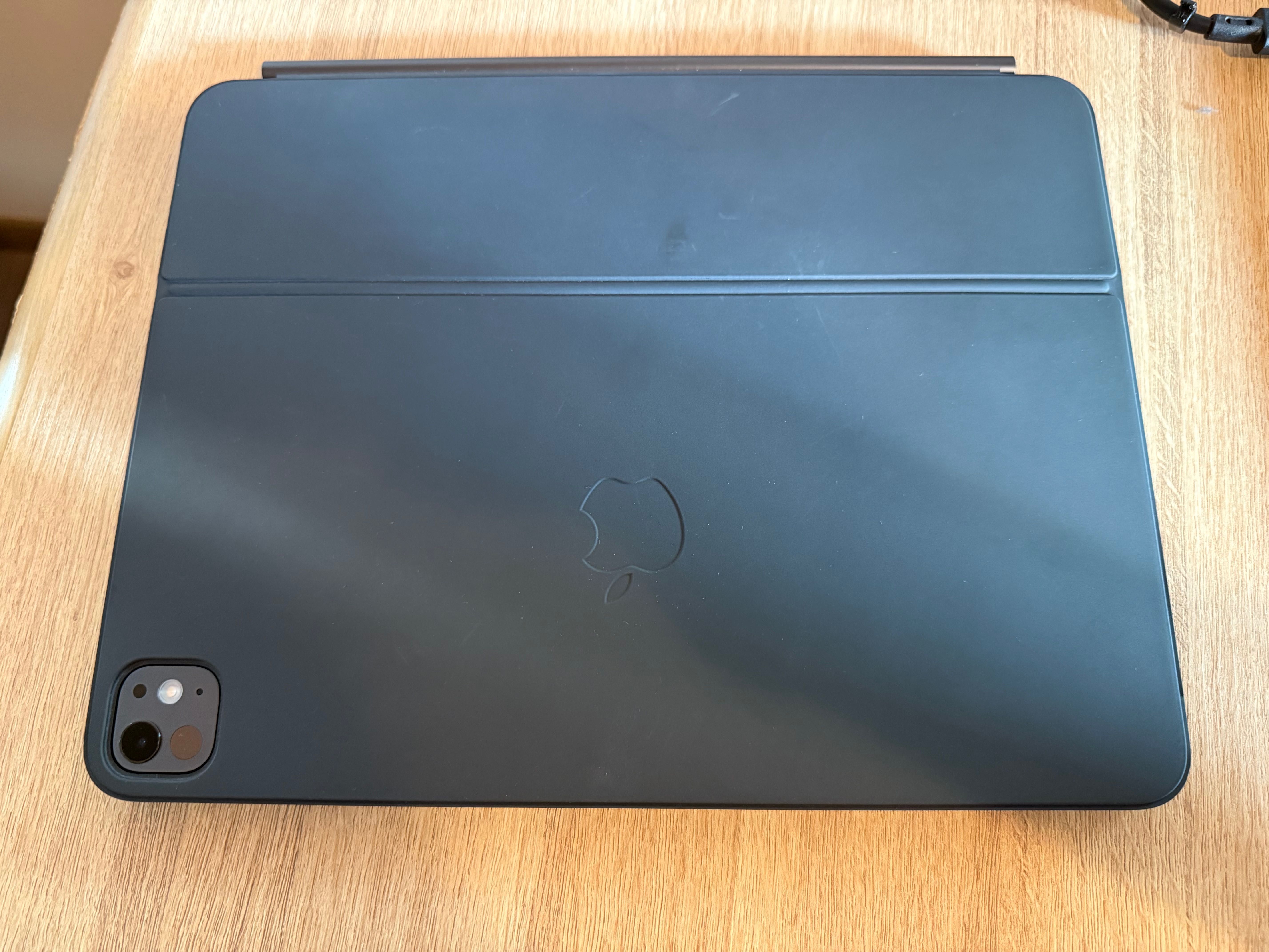 IPad Pro 13” M4 256Gb WiFi +  Magic Keyboard