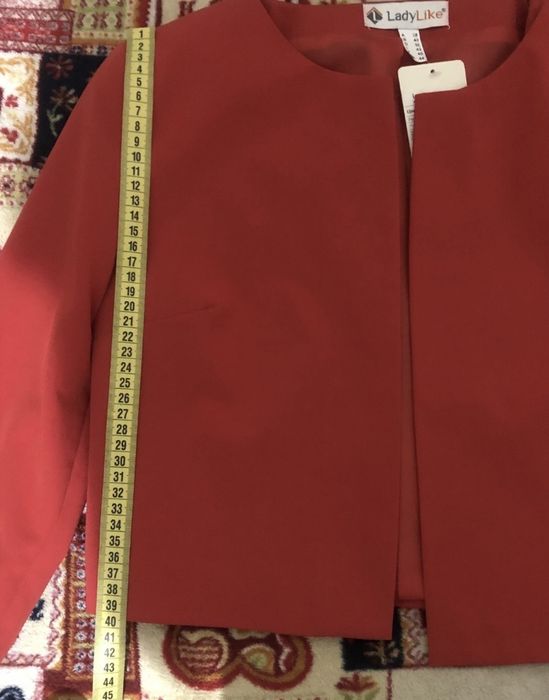 Увага! Костюм жіночий новый