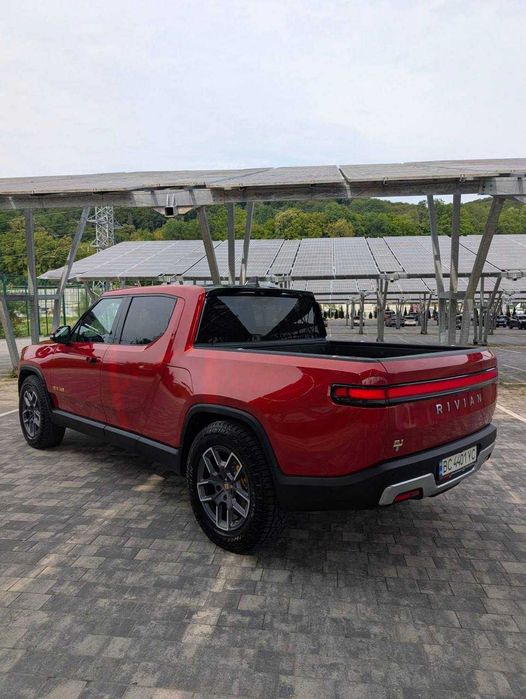 Rivian R1T 2023 13тис км