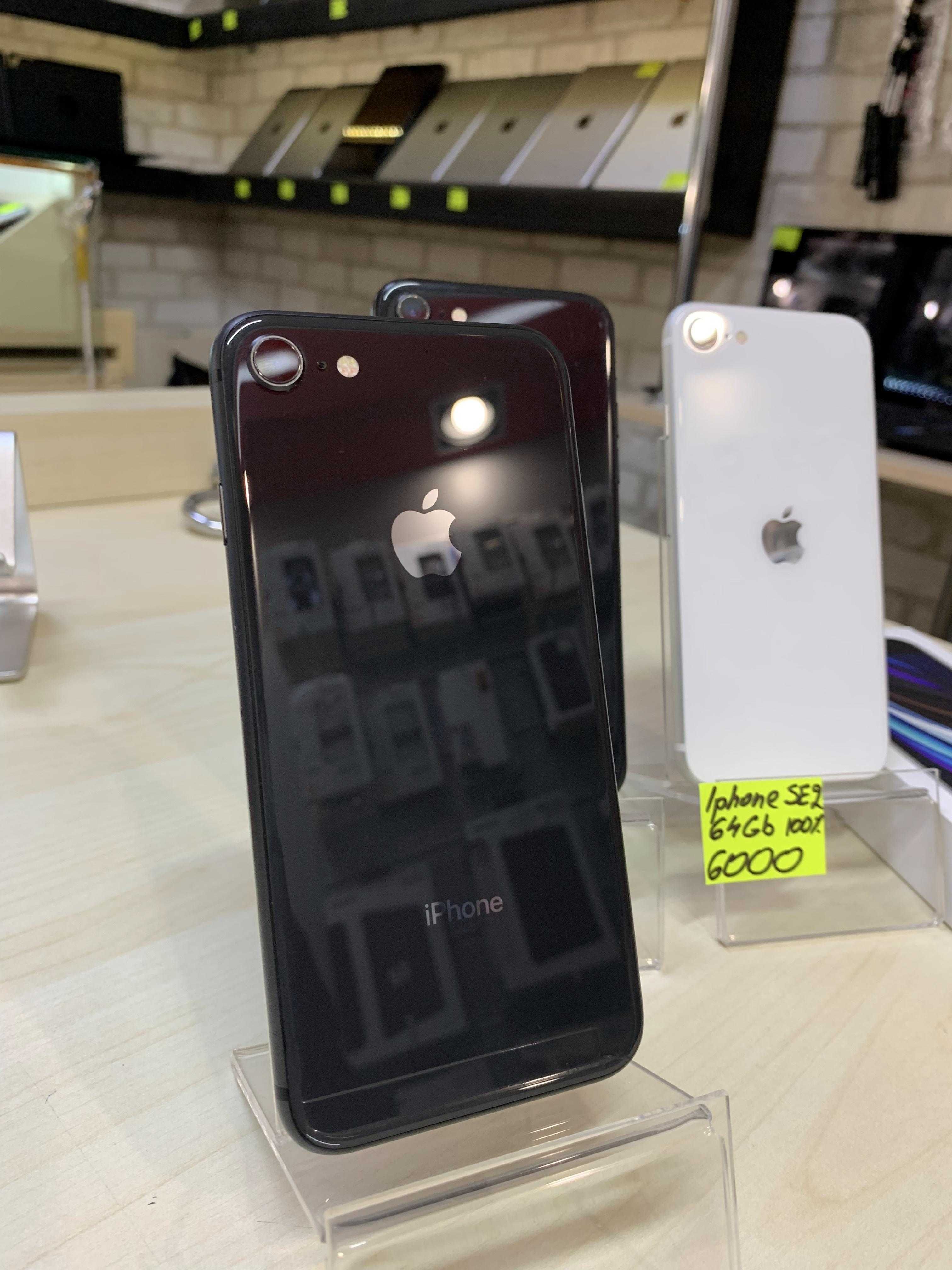 Iphone 8 64gb black+чохол зп