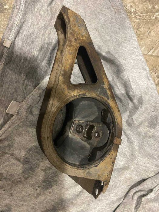 Подушка двигателя ВАЗ Калина 1117 1118 1119