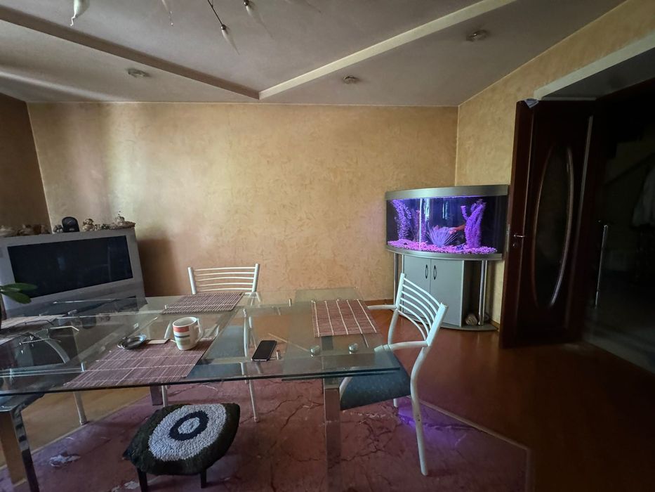 168 метров. Центр. 5/10 эт. Новый дом. ГАЗ. Ремонт. ул. Б.Хмельницкого