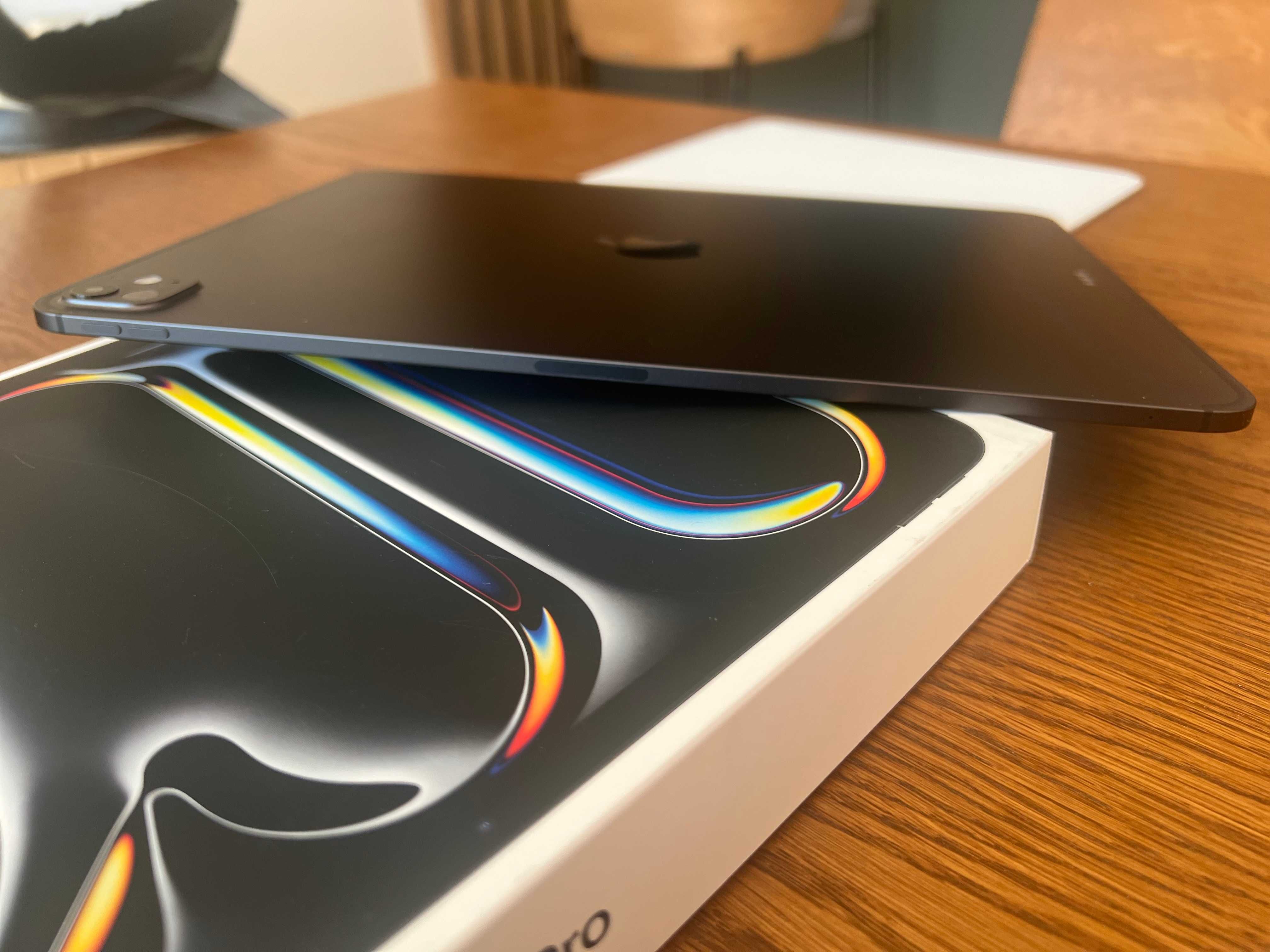 Apple iPad Pro 13" M4 2024 Model MVXY3HC/A Wi-Fi+ Cellular 2TB 5G 16GB