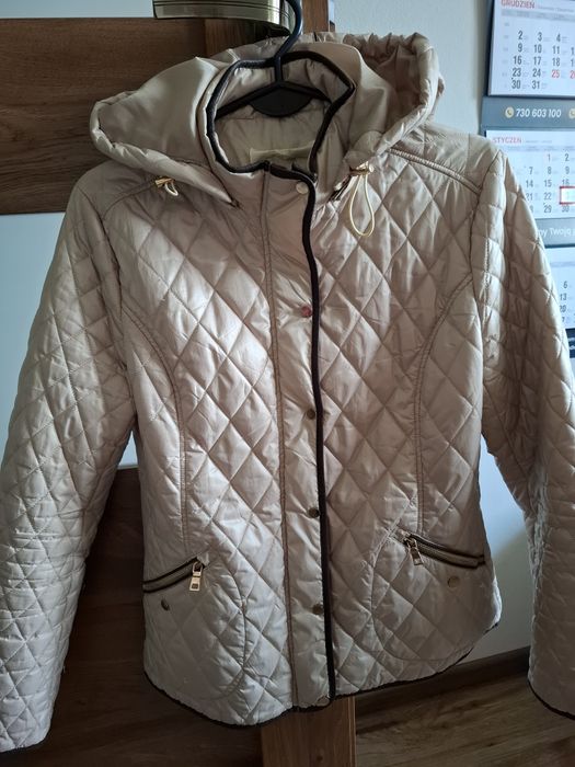 Kurtka beżowa r. M