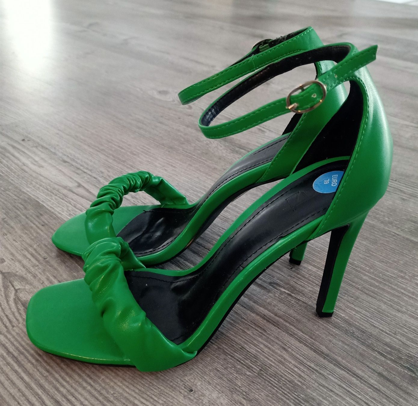 Linzi zielone wysokie szpilki, sandały rozmiar 39