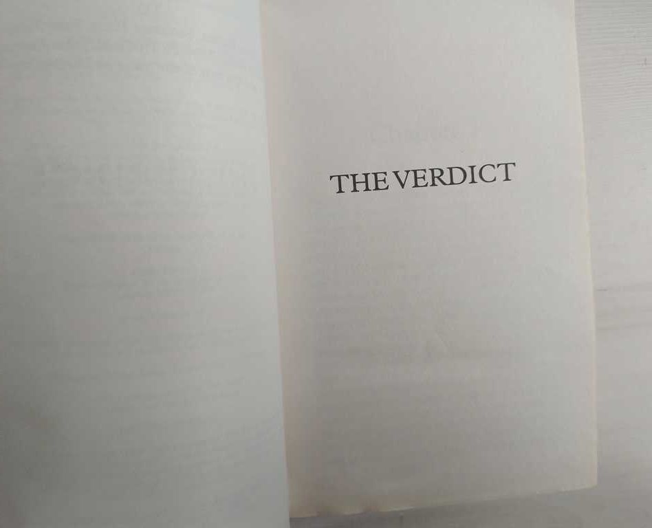 John Grisham The Associate english book