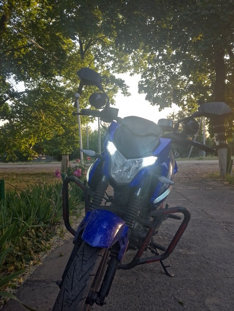 Продажа мотоцикл спарк 200р27