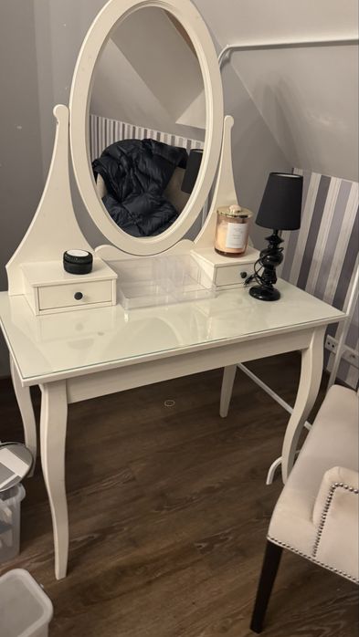 Toaletka ikea biała szklany  blat