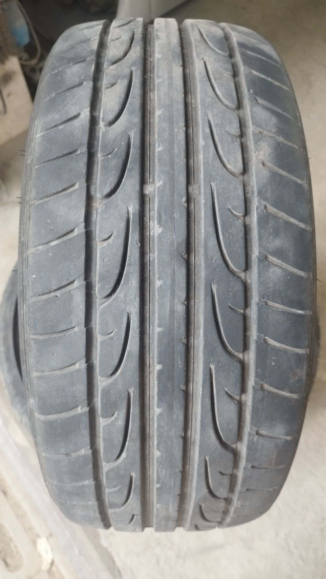 Opony letnie Dunlop 215/35/18 komplet