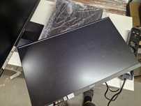 3 monitory iiyama
