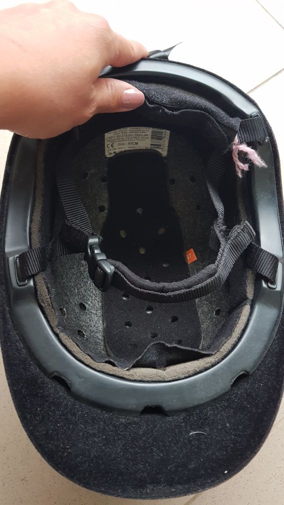 Kask jeździecki Fouganza 140 57cm