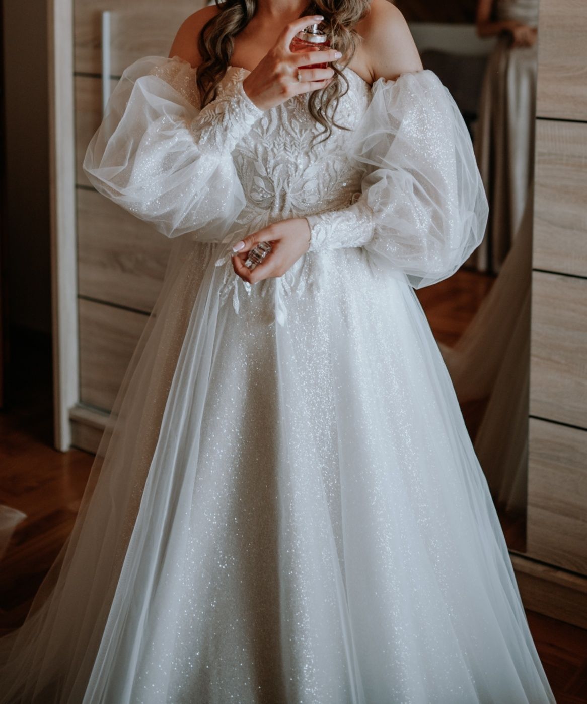 Suknia ślubna księżniczka brokatowa