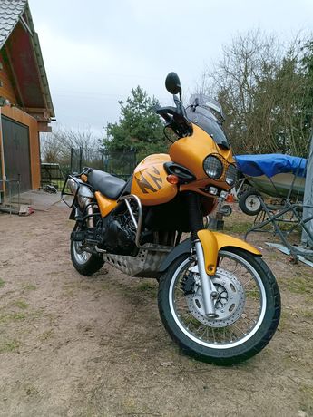 Triumph Tiger 855i